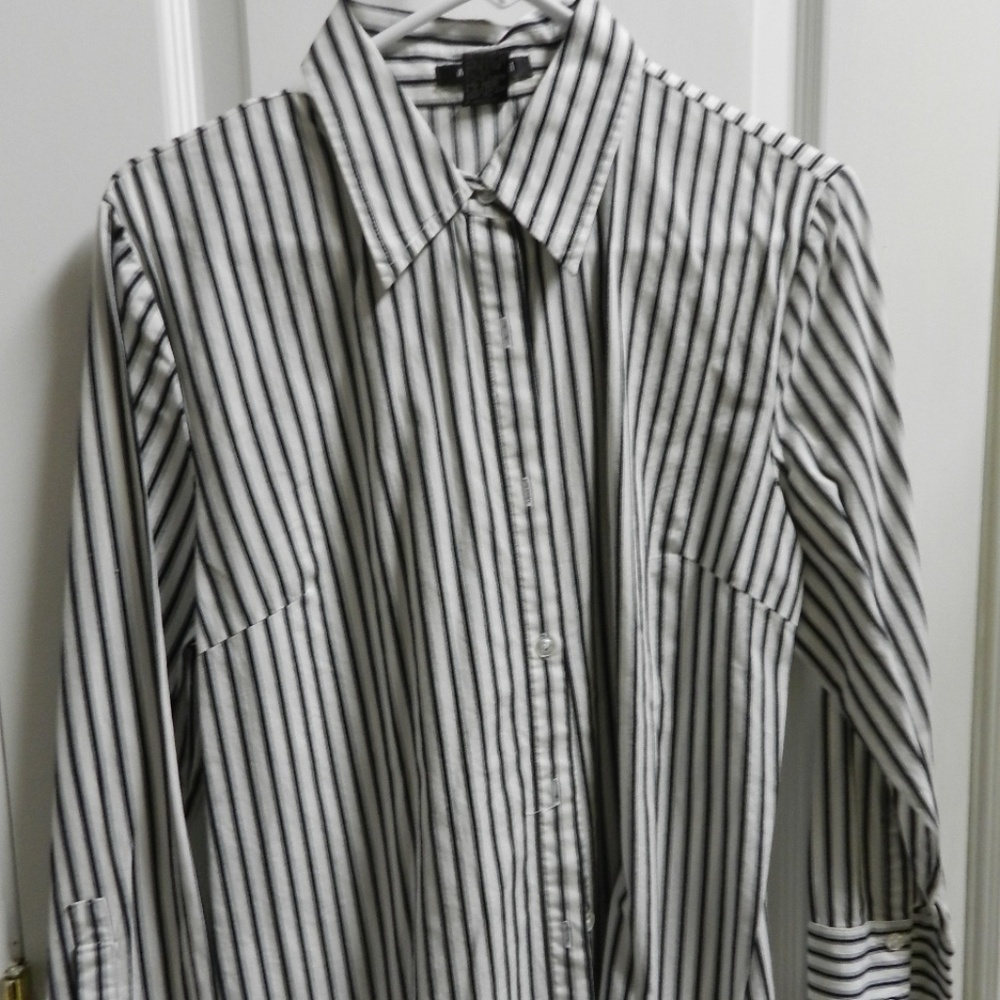 AUTOGRAPH NEW YORK WOMEN SHIRT SIZE XL